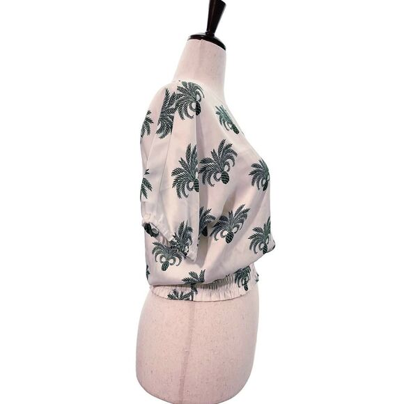 Ann Taylor Pineapple Blouse Cropped Short Gathered Sleeve Size Large White/Green - Picture 4 of 9
